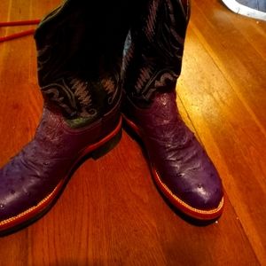 Lucheese size 6 purple